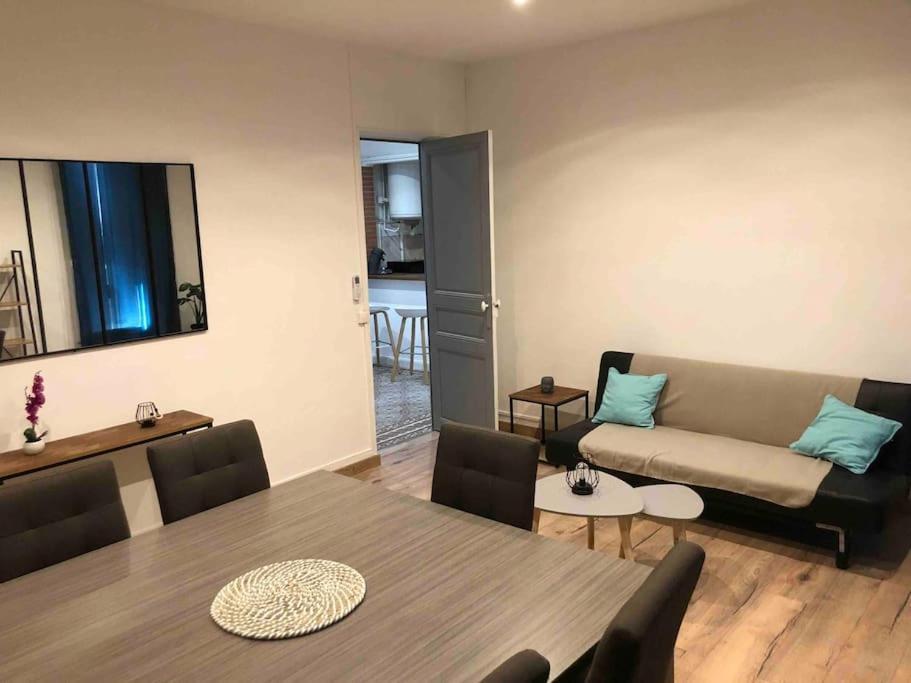 Appartement Spacieux Centre Ville Ривзалт Екстериор снимка